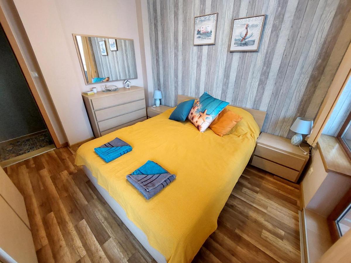 Supreme Danieli - Holiday Apartment By The Sea Baltsjik Eksteriør bilde