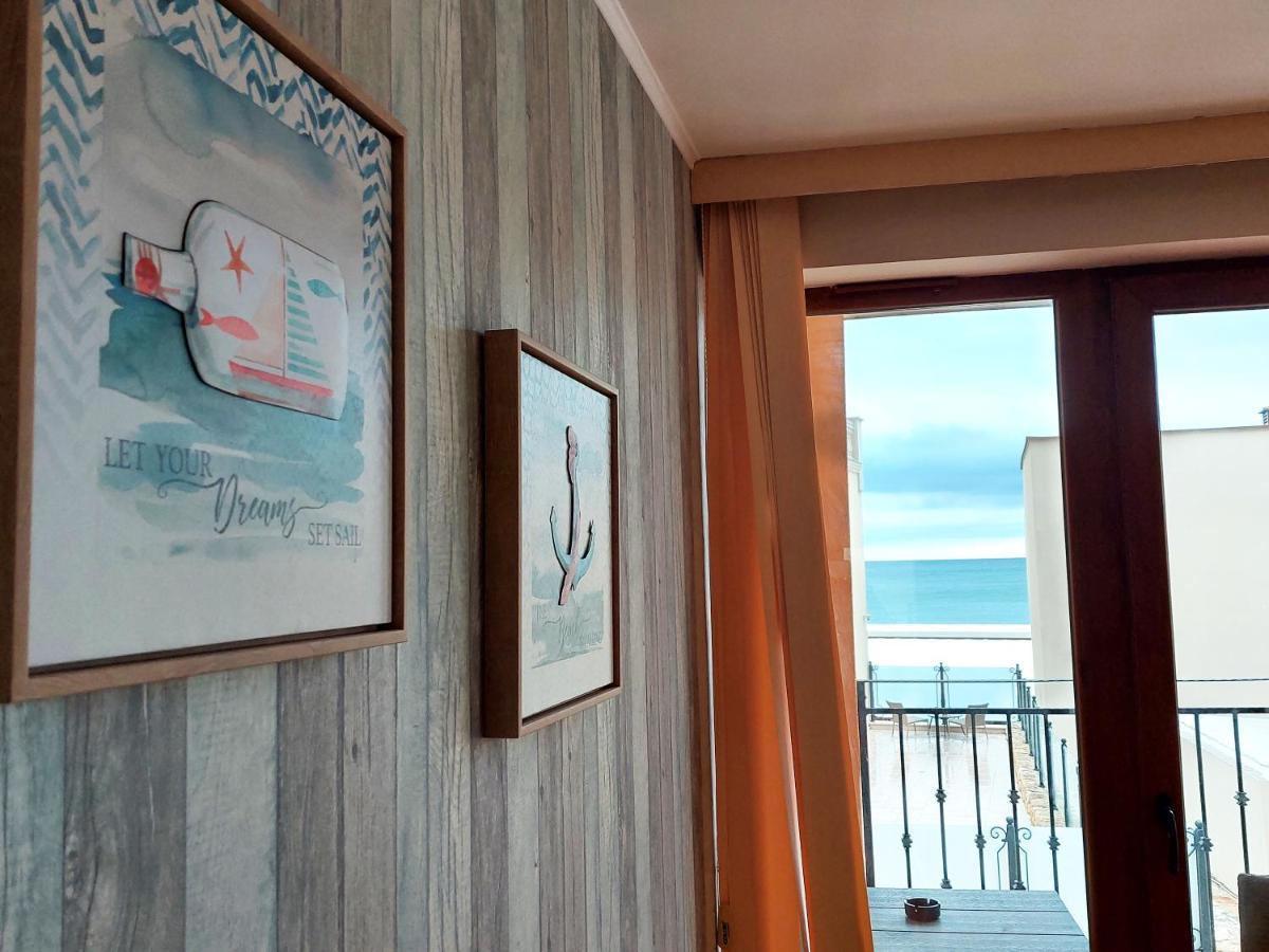 Supreme Danieli - Holiday Apartment By The Sea Baltsjik Eksteriør bilde